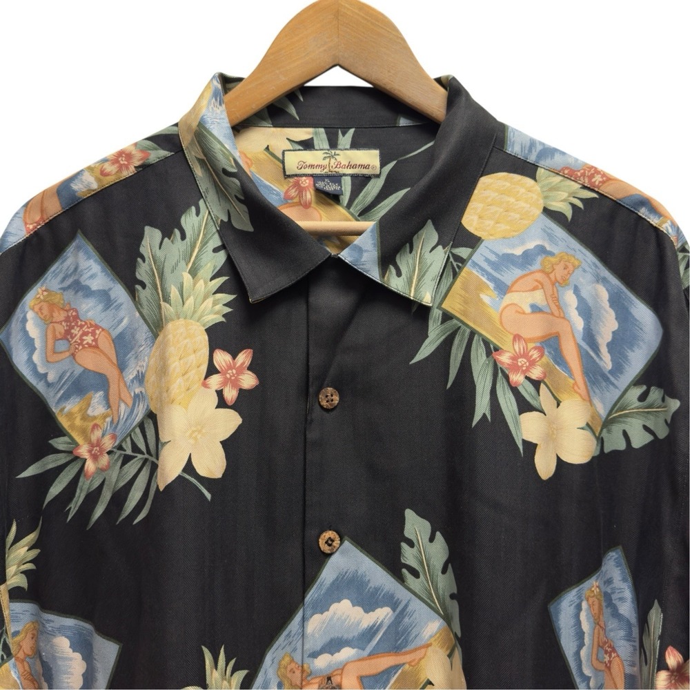 Tommy Bahama Mens XL Retro Pin-Up Hula Girl Pineapples Black Silk Hawaiian Shirt